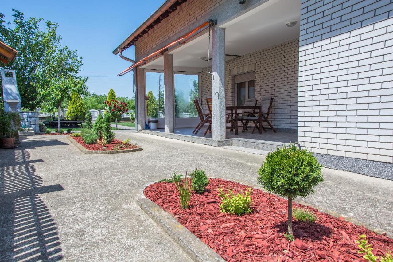 Smestaj Vila Cair Balajnac Exteriér fotografie