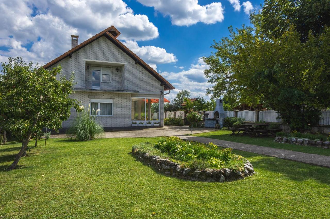 Smestaj Vila Cair Balajnac Exteriér fotografie