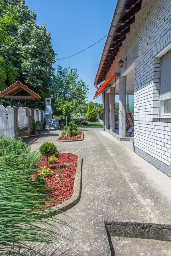 Smestaj Vila Cair Balajnac Exteriér fotografie